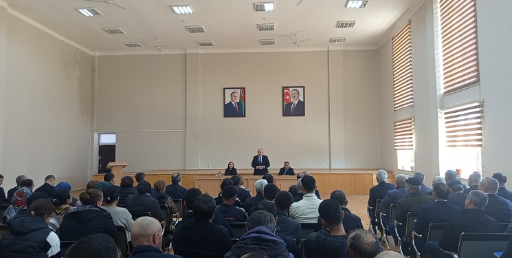 Aprelin 8 - də Qobustan Rayon İcra Hakimiyyətinin başçısı Adil Məmmədov növbəti səyyar qəbulunu Qobustan şəhər sakinləri ilə keçirmişdir.